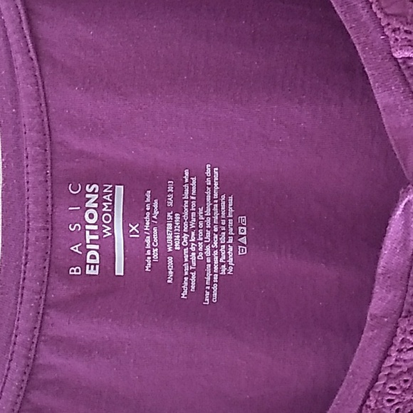 T-Shirt - Picture 2 of 4